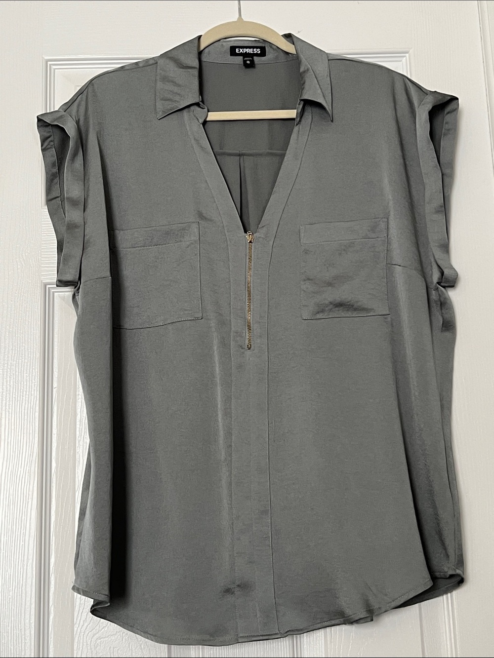Express Gray Zip-Front Cap Sleeve Blouse